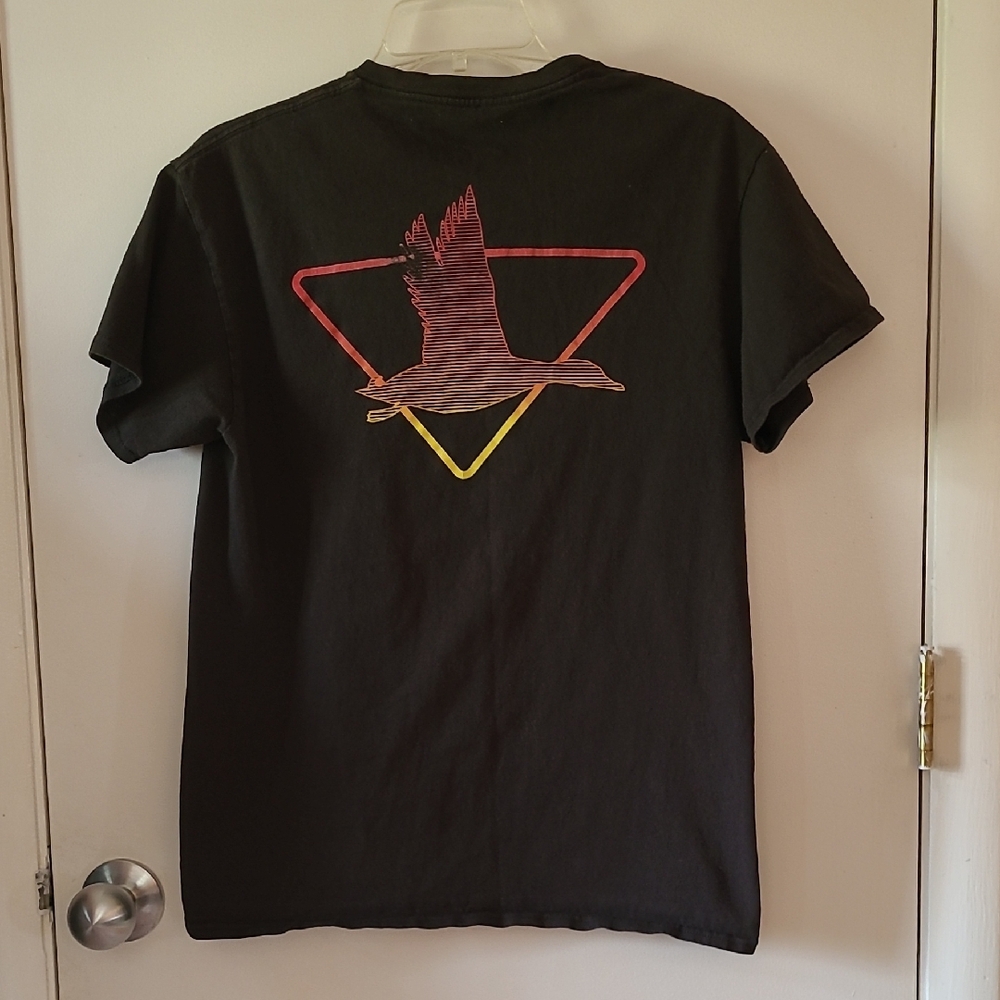 Columbia Men's Medium Black Graphic Tee